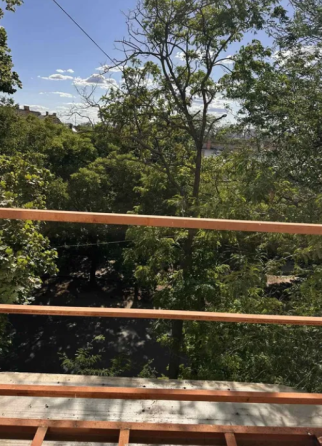 продам квартиру5-ти комнатную ул Серова Odessa