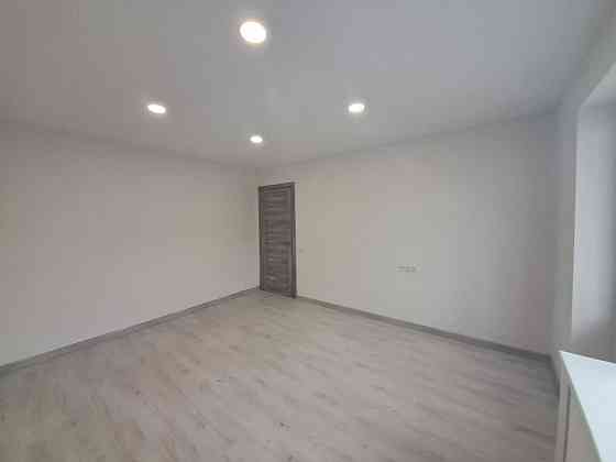 Продаж Квартира 1-кімнатна, 8/9 поверх на Полигонная, 18в Dnipro