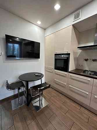 Продаж Квартира 2-кімнатна, 7/12 поверх на Победы наб., 42с Дніпро