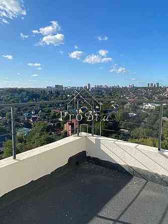 Продаж Будинок 3-кімнатний на Майкопська вул., 1А Київ