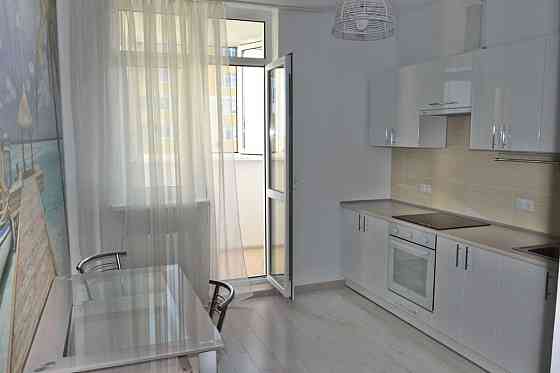 Продаж Квартира 1-кімнатна, 23/25 поверх на Воскресенська, 16В Київ