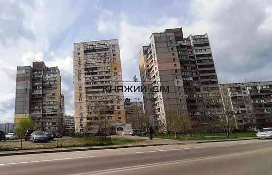 Продаж офісне приміщення на Руденко Ларисы ул. поверх - 1 Kiev