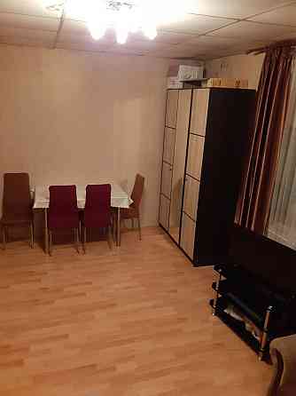 Оренда Квартира 1-кімнатна, 3/3 поверх на Академика Туполева ул., 15 д Kiev