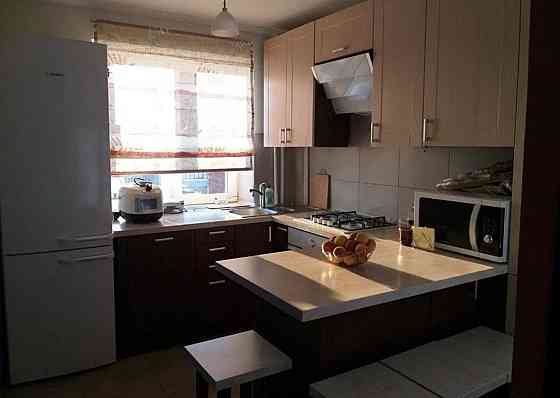 Продаж Квартира 3-кімнатна, 8/9 поверх на вул. Наукова Львів