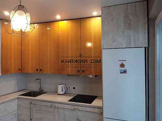 Продаж Квартира 2-кімнатна, 27/27 поверх на Вишняковская ул. Київ