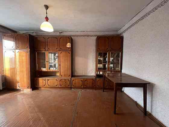 Продаж Квартира 1-кімнатна, 4/9 поверх на Мілютенка вул., д. 46 Kiev