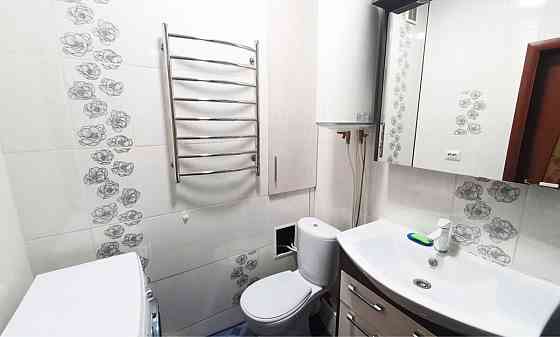 Оренда Квартира 1-кімнатна, 19/24 поверх на Урлівська, 40 Киев