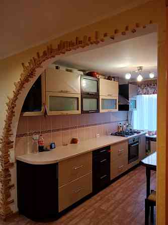 Продаж Квартира 3-кімнатна, 1/2 поверх на Рибхоз 