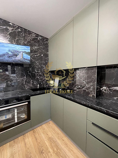 Простора 2-кімнатна з якісним ремонтом у ЖК «Петрівський квартал»  - фото 1