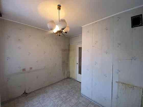 Продаж Квартира 3-кімнатна, 3/12 поверх на Малышко Андрея вул., д. 3 Kiev