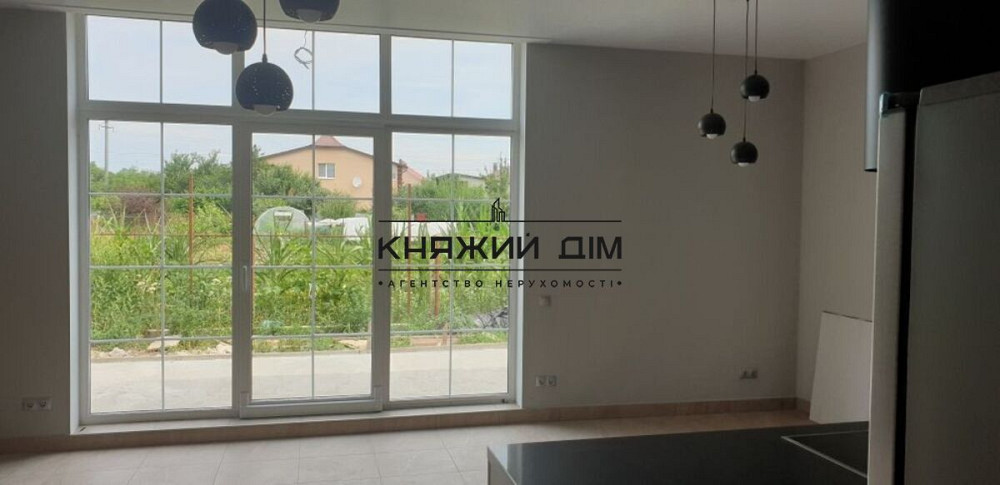 Аренда отличного таунхауса в с. Перемога Броварской р-н. № 139220 Перемога (Баришівський район) - фото 1