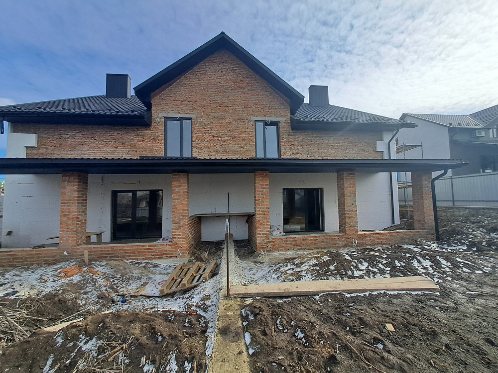 Продаж 2-поверховий  з ділянкою 4 сот 185 кв.м  на Липова вул., 5 Байківці - фото 2