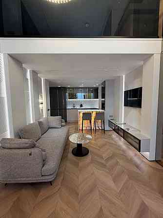 Продаж Квартира 2-кімнатна, 2/25 поверх на Васильківська вул., д. 100а Київ
