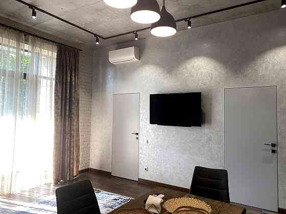 Продаж Квартира 1-кімнатна, 2/10 поверх на Берестейський вул., д. 42 Киев