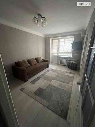 Оренда Квартира 1-кімнатна, 3/5 поверх на вул. Набережно-Хрещатицька, 35 Київ