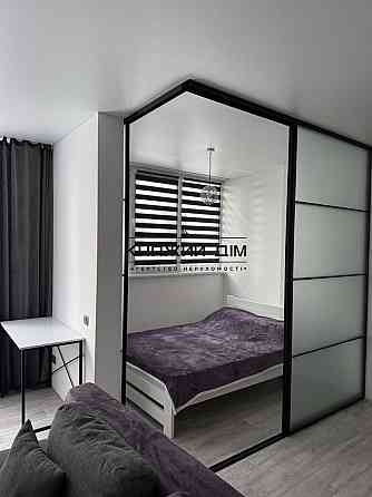 Продаж Квартира 1-кімнатна, 21/25 поверх на Светлая ул. Киев