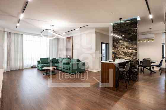 Оренда Квартира 4-кімнатна, 16/27 поверх на вул. Болсунівська Kiev