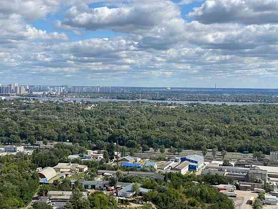 Продаж Квартира 3-кімнатна, 23/25 поверх на Моторний пров., 11б Kiev