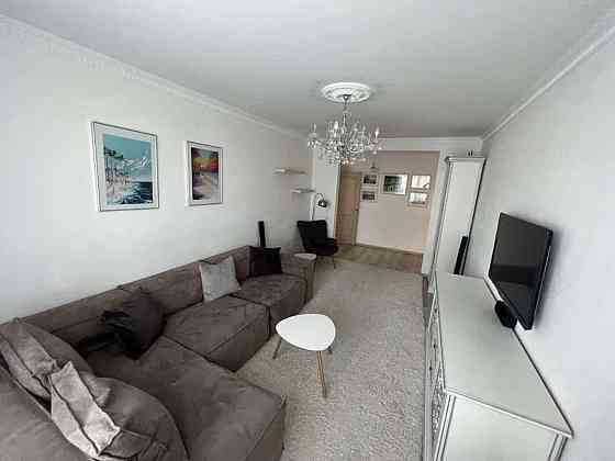 Оренда Квартира 3-кімнатна, 13/22 поверх на пр. Правды Киев