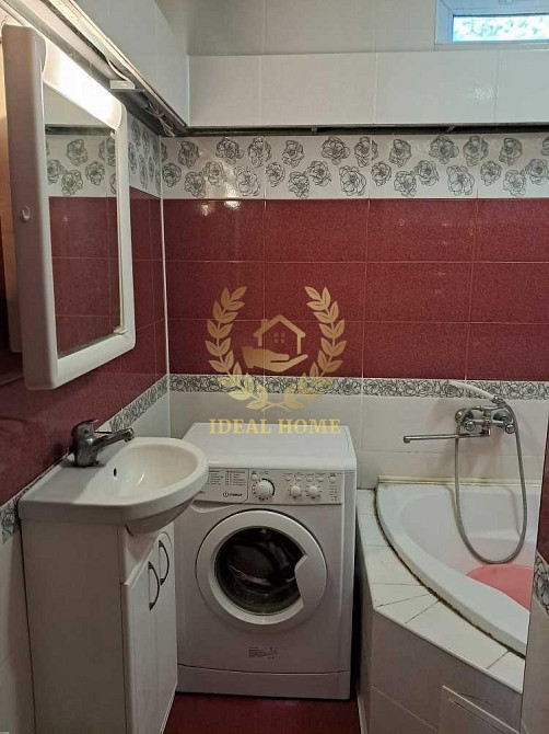 Продам просторий 3-поверховий цегляний будинок  - фото 2