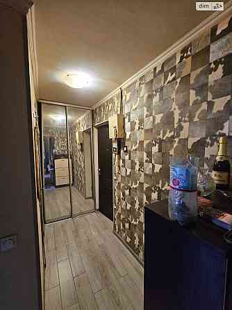 Продаж Квартира 2-кімнатна, 3/9 поверх на Лесі Українки вул., д. 12 Kiev