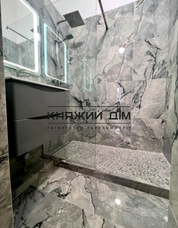 Оренда Квартира 1-кімнатна, 5/6 поверх на Саксаганского ул. Київ