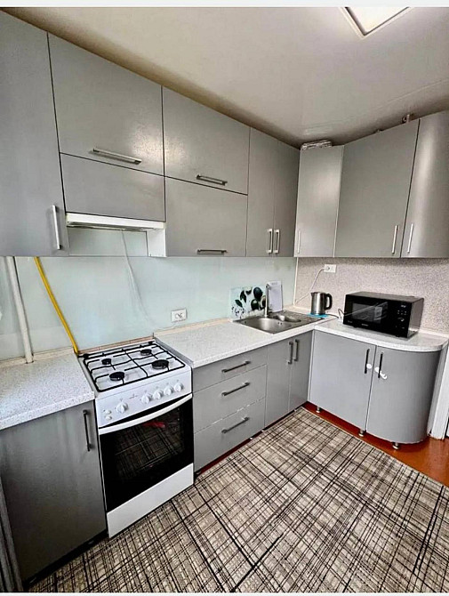 Продаж Квартира 3-кімнатна, 4/5 поверх на вул. Степана Бандери Ровно - изображение 2