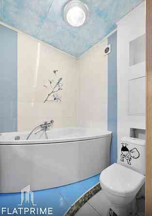 Продаж Квартира 2-кімнатна, 4/5 поверх на Мрії вул. (Академіка Туполєва) вул., д. 4 Київ