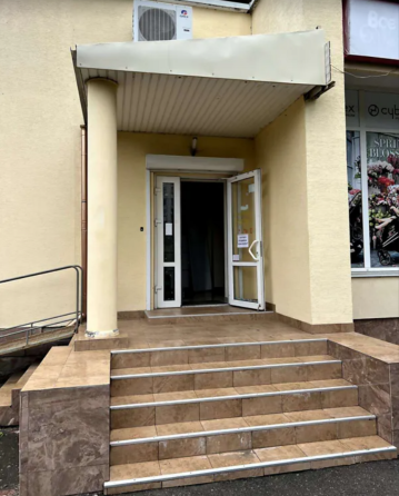 Здається комерційне приміщення на вул. Крушельницької Соломії, площа 248 кв.м Тернопіль