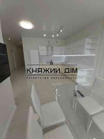 Продаж Квартира 3-кімнатна, 11/26 поверх на Оболонский просп. Киев