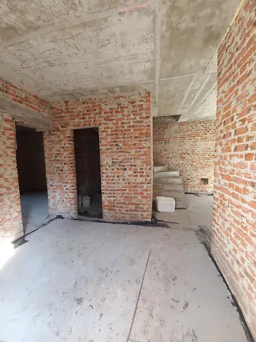 Продаж 2-поверховий   120 кв.м 4 кімн. на вул. Кулика і Гудачека Рівне - фото 5