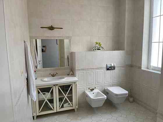 Продається великий, гарний будинок, на Львівській Одесса