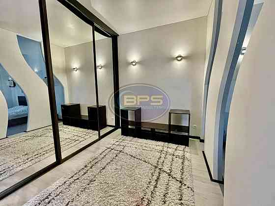 Продаж Квартира 1-кімнатна, 10/10 поверх на вул. Добровольців Одеса