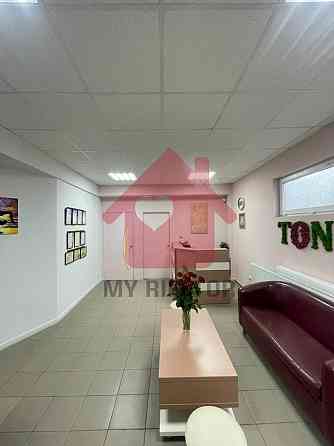 Продаж приміщення вільного призначення на пл.Корятовича, 56 поверх - 3/4 Uzhhorod