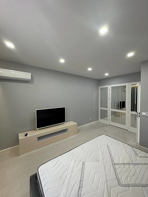 Продаж Квартира 1-кімнатна, 10/12 поверх на Владимирская ул., 1 Дніпро - фото 4