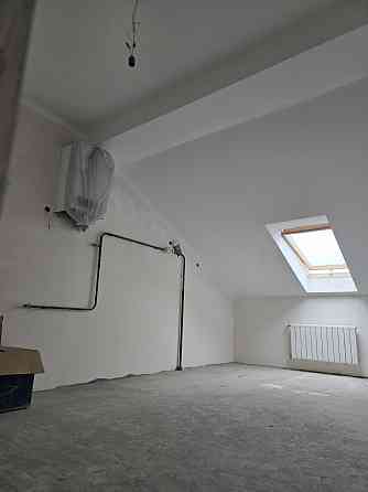 Продаж Квартира 1-кімнатна на ул. Цветочная, 1 Odessa