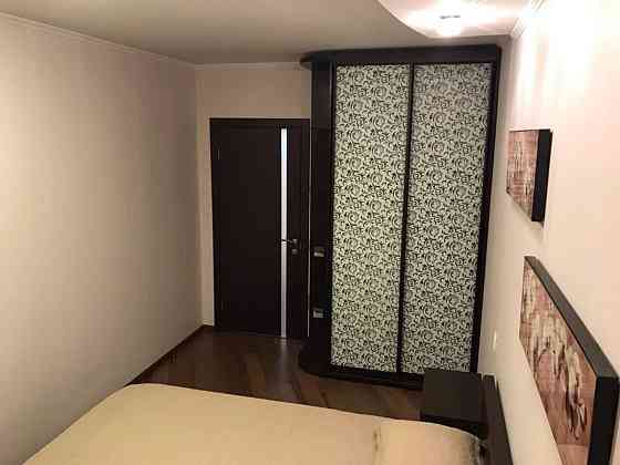 Оренда Квартира 2-кімнатна, 5/9 поверх на вул. Лесі Українки, 24 Київ