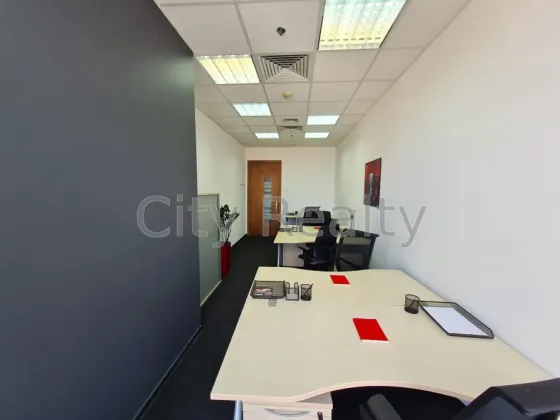 Здається Офісні приміщення площа 50 кв.м 17-й поверх Київ Спортивна площа 1А Київ