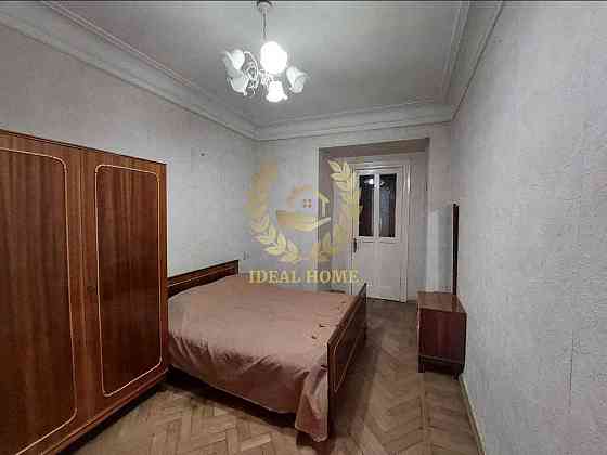 Продам 2-х кім. квартиру в серці Києва вул. Є. Чикаленка (Пушкінська) Київ