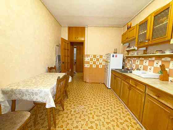 Оренда Квартира 2-кімнатна, 8/10 поверх на Павла Скоропадського, 33 Киев