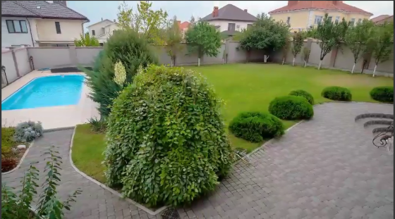 Уютный 3-х этажный ДОМ в Совиньоне - 2 с бассейном и лифтом Limanka