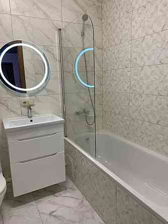 Оренда Квартира 1-кімнатна, 23/25 поверх на Вирлицька, 102 Kiev