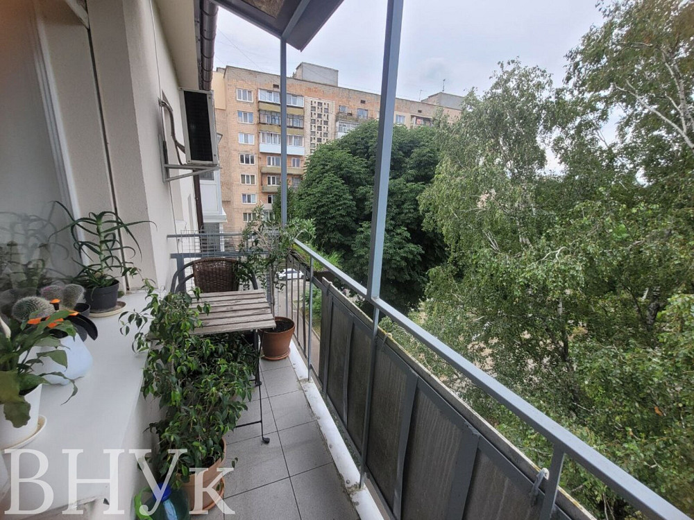 Продаж Квартира 4-кімнатна, 5/5 поверх на Відродження Luts'k - photo 3