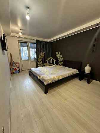 Продаж Квартира 2-кімнатна, 4/5 поверх на Перемышльская ул., 12А Київ