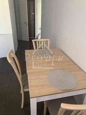 Оренда Квартира 1-кімнатна, 9/9 поверх на Юнацька вул., 1 Kiev