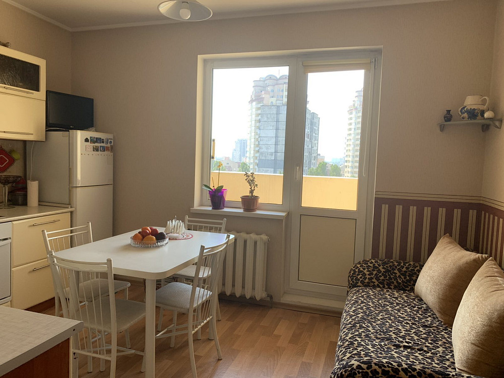 Оренда Квартира 1-кімнатна, 13/16 поверх на Машиностроительная, 21а Киев - изображение 2