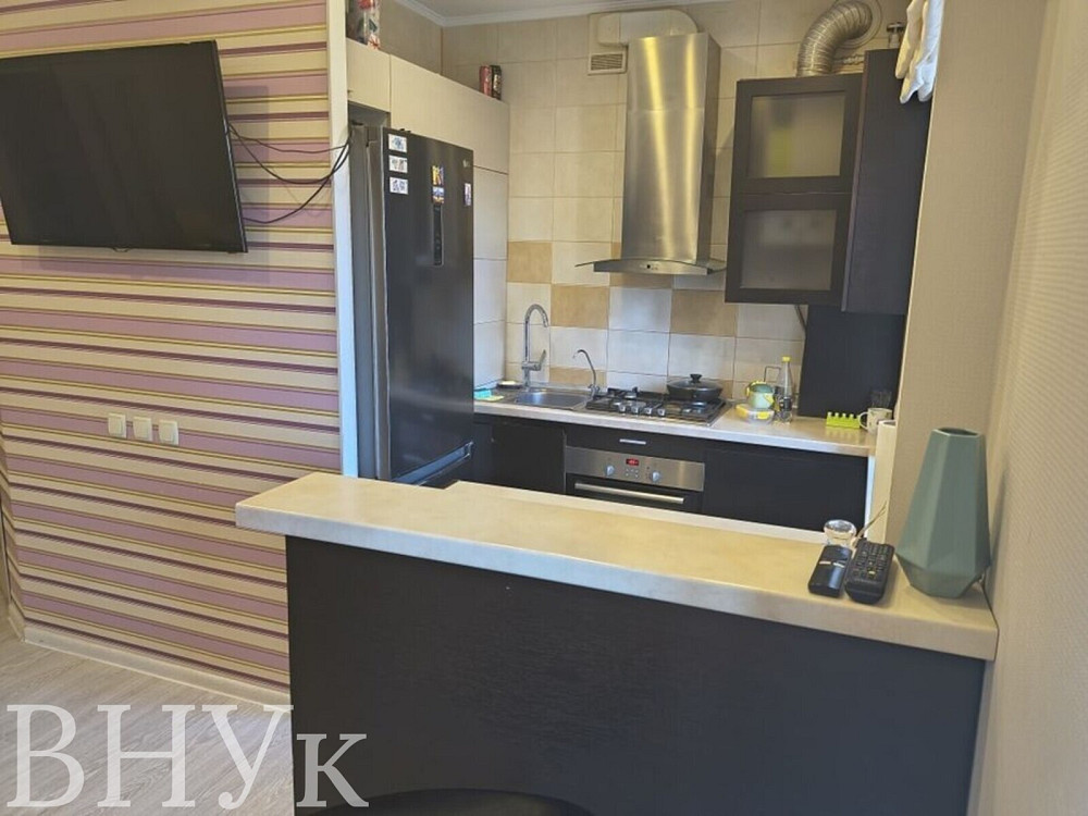 Продаж Квартира 2-кімнатна, 4/4 поверх на проспект Грушевського Луцьк - фото 3