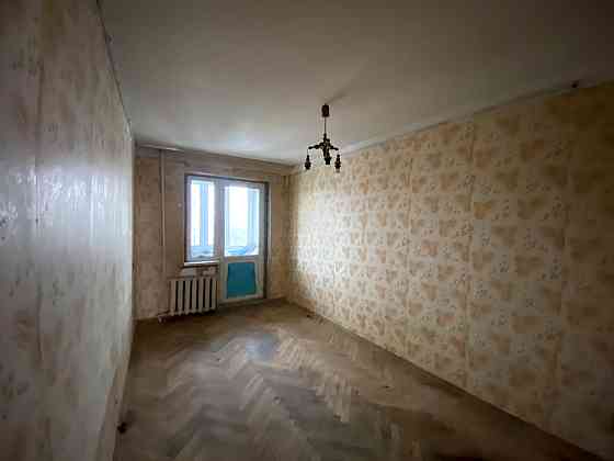 Продаж Квартира 3-кімнатна, 9/12 поверх на Дарницький вул., д. 7 Київ