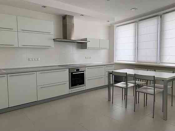 Продаж Квартира 3-кімнатна, 6/32 поверх на Гришко, 9 Київ