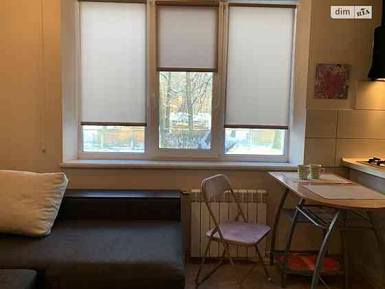 Оренда Квартира 1-кімнатна, 1/9 поверх на Львовская ул., 7/9 Київ